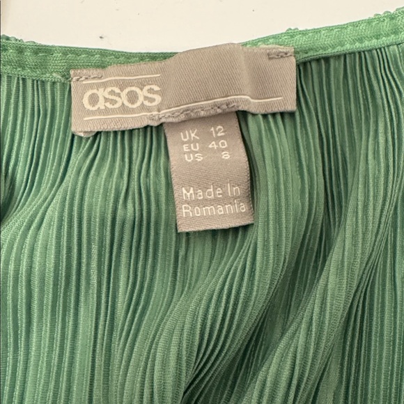 ASOS Green Baby Doll Dress Size 8 Bow Detail in V Neck Front. Chiffon Style. - Picture 4 of 9